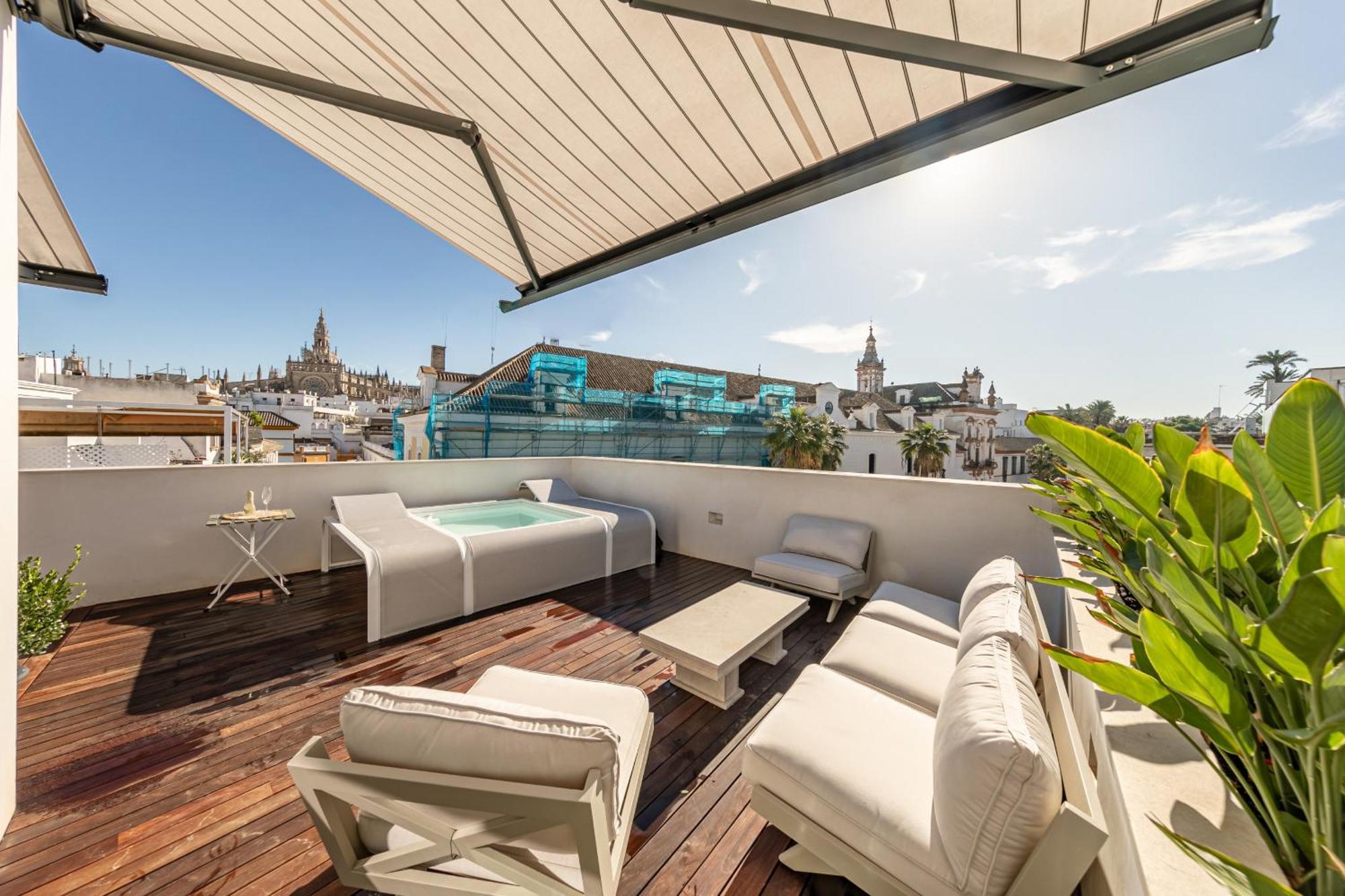 Green-Apartments Reales Atarazanas Suites Севілья Екстер'єр фото